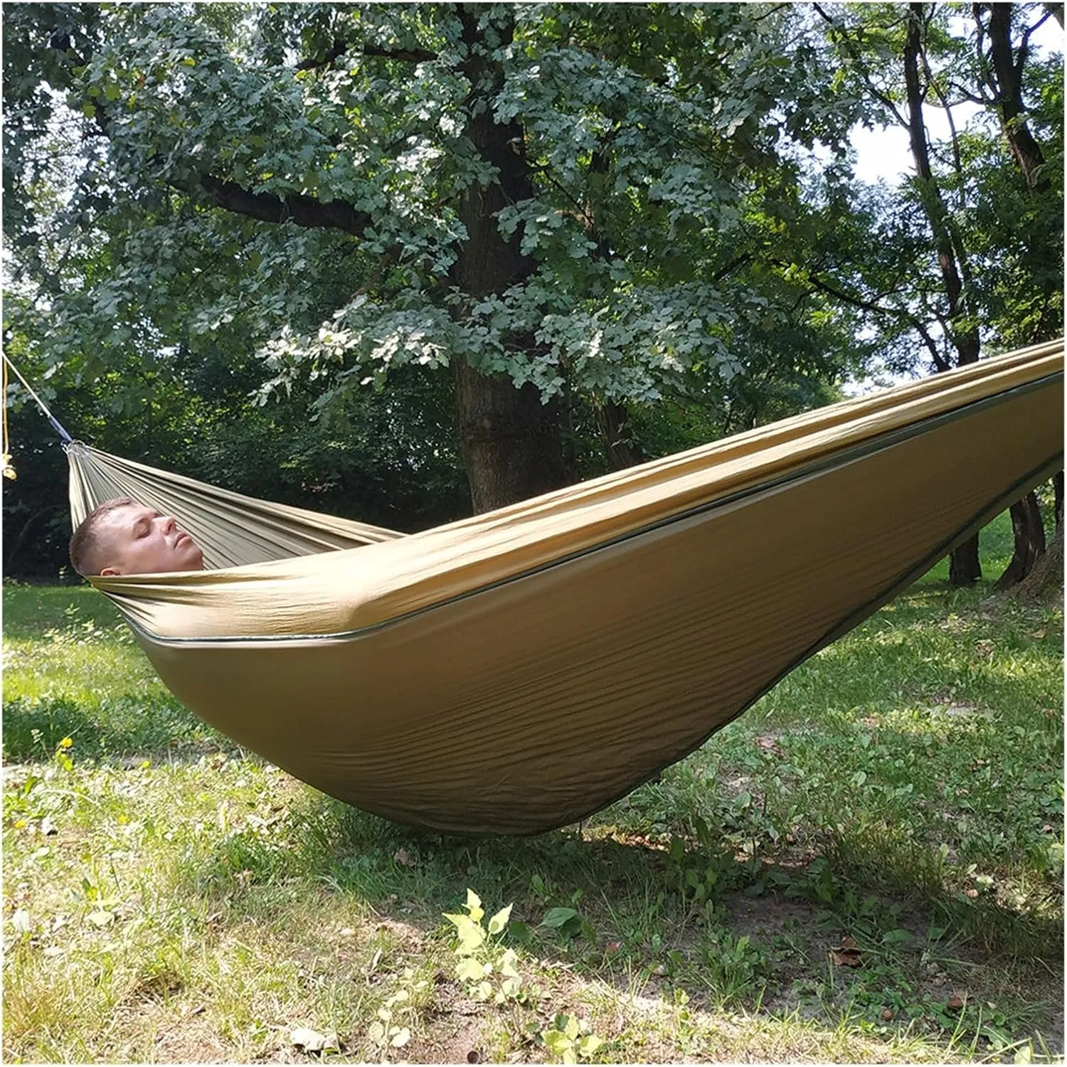Camp Lightweight Full Length Hammock Underquilt Under Blanket Ultralight Camping Insulation Sleeping Bag 40 F to 68 F (5 C to 20 C) Strong (Army Green)