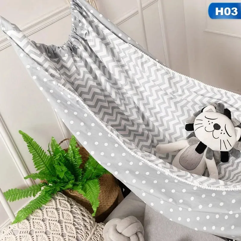 Crib Privacy-first Hammock for Refined Baby