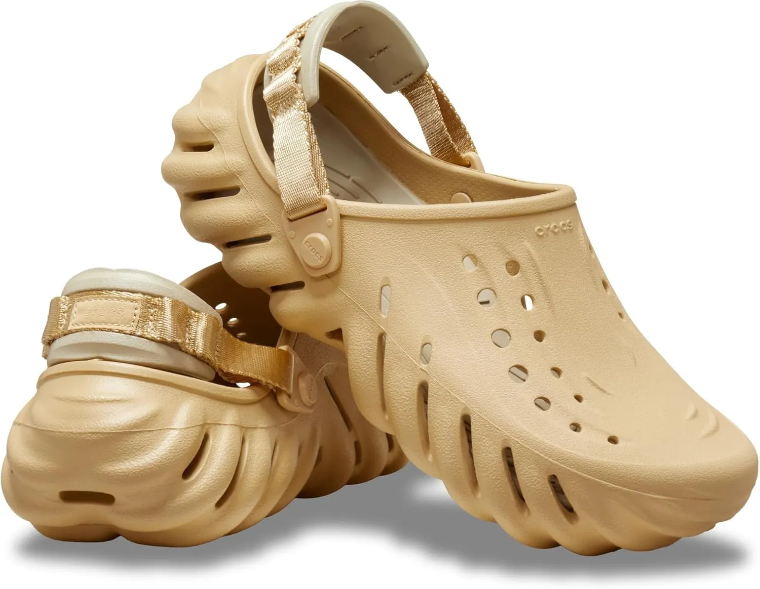crocs Unisex-Adult Echo Clog