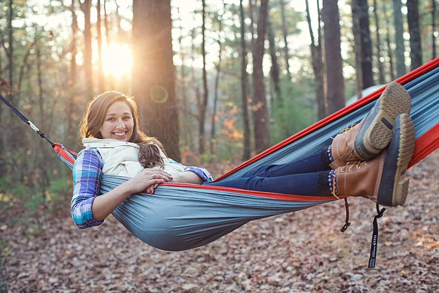 ENO SingleNest Hammock - Lightweight, 1 Person Portable Hammock - for Camping, Hiking, Backpacking, Travel, a Festival, or The Beach - Navy/Royal