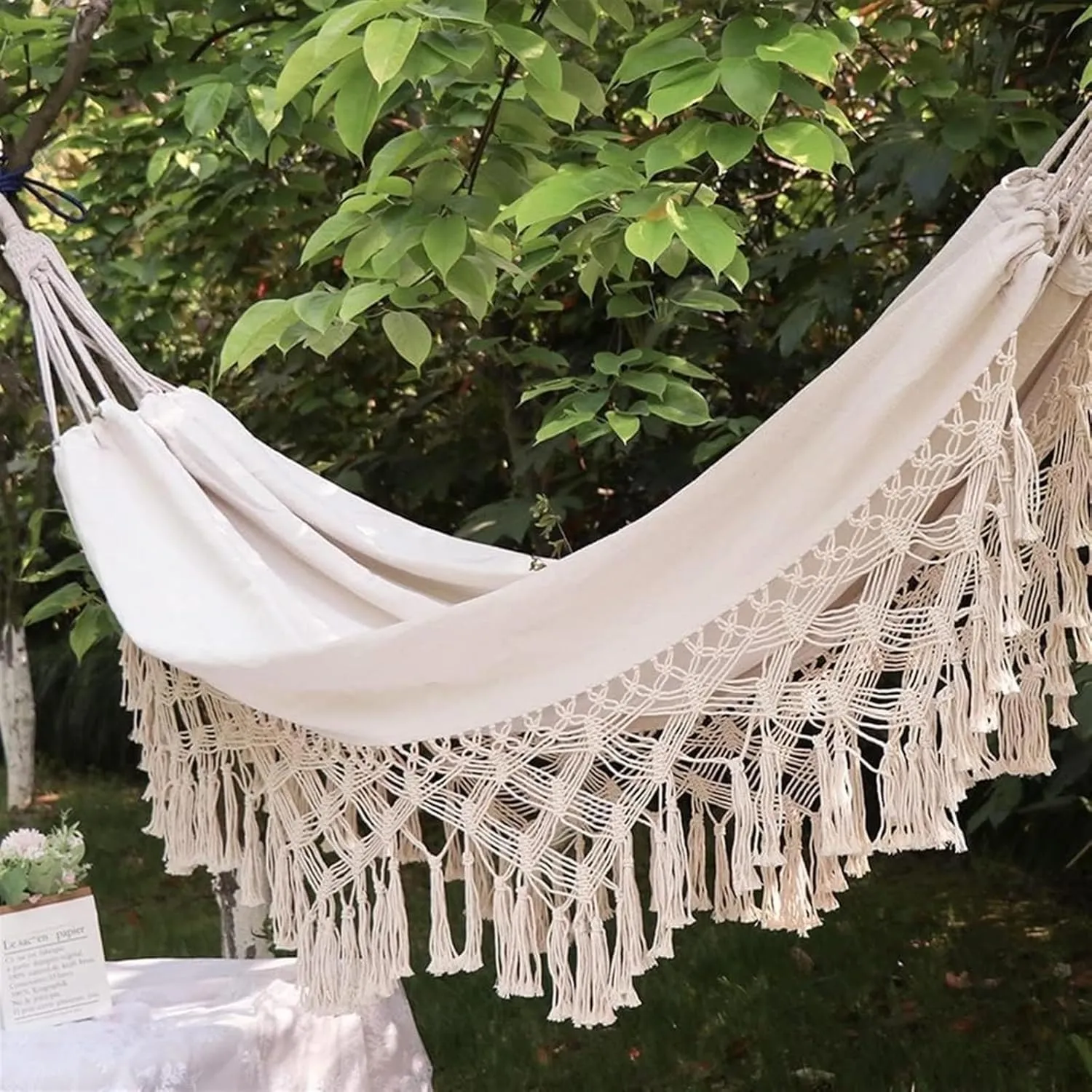 Hammock 200 * 150cm Travel Camping Hammock Durable Folding Hammock with Tassels Portable Hammock Camping for Indoor Portable Hammock