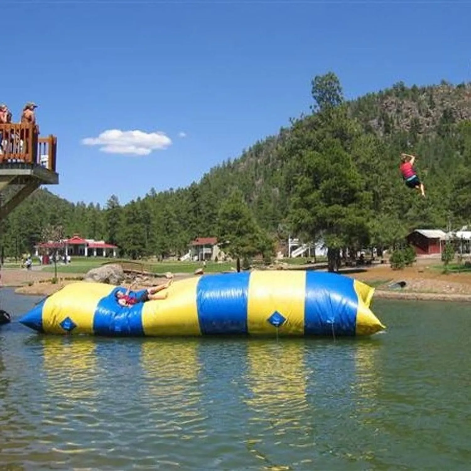 Inflatable Water Catapult Blob, Inflatable Water Drop Jumping Bag, Water Inflatable Catapult Bag Jumping Pillow with Air Pump, Suitable for Adults and Children
