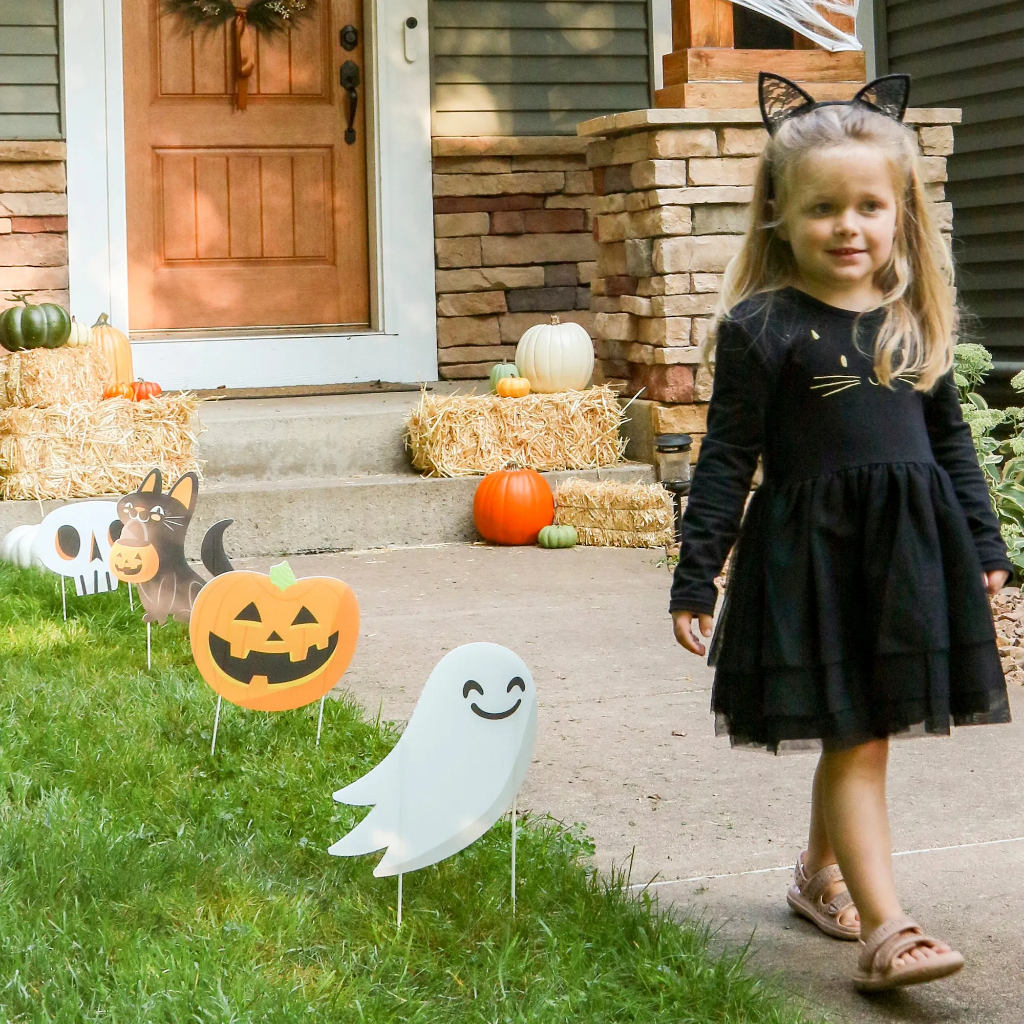 Jack-O'-Lantern Halloween - Black Cat, Ghost, Skull and Witch Hat Lawn Decorations - Outdoor Kids Halloween Party Yard Decorations - 10 Piece