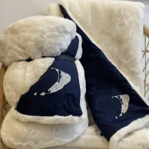 Pretty Rugged Gear Nantucket on White Outdoor Blanket